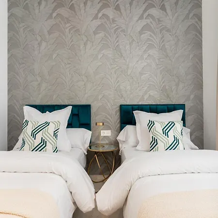 Sea View Penthouse - Magical In The Heart Of The Golf Paradise - Paraiso Pueblo, Benahavis Apartmán Estepona