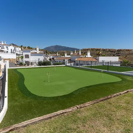 Sea View Penthouse - Magical In The Heart Of The Golf Paradise - Paraiso Pueblo, Benahavis Appartamento Estepona