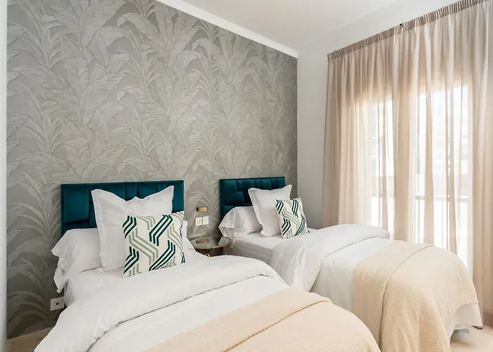 Sea View Penthouse - Magical In The Heart Of The Golf Paradise - Paraiso Pueblo, Benahavis Estepona