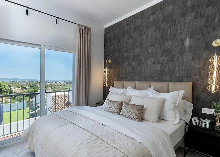 Sea View Penthouse - Magical In The Heart Of The Golf Paradise - Paraiso Pueblo, Benahavis *