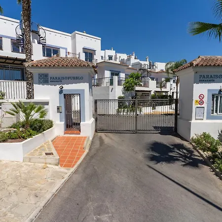 Sea View Penthouse - Magical In The Heart Of The Golf Paradise - Paraiso Pueblo, Benahavis Lejlighed Estepona