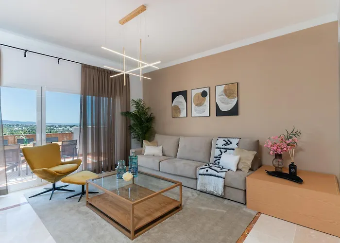 Sea View Penthouse - Magical In The Heart Of The Golf Paradise - Paraiso Pueblo, Benahavis Daire Estepona