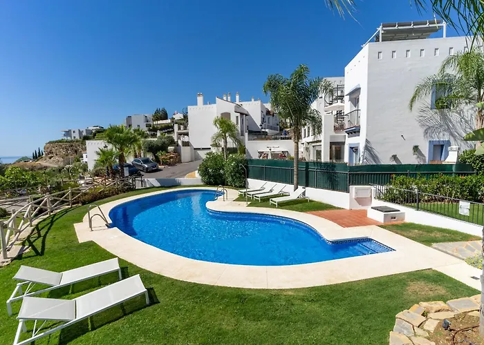 Sea View Penthouse - Magical In The Heart Of The Golf Paradise - Paraiso Pueblo, Benahavis Daire Estepona