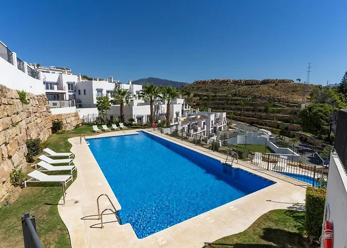 Sea View Penthouse - Magical In The Heart Of The Golf Paradise - Paraiso Pueblo, Benahavis Estepona